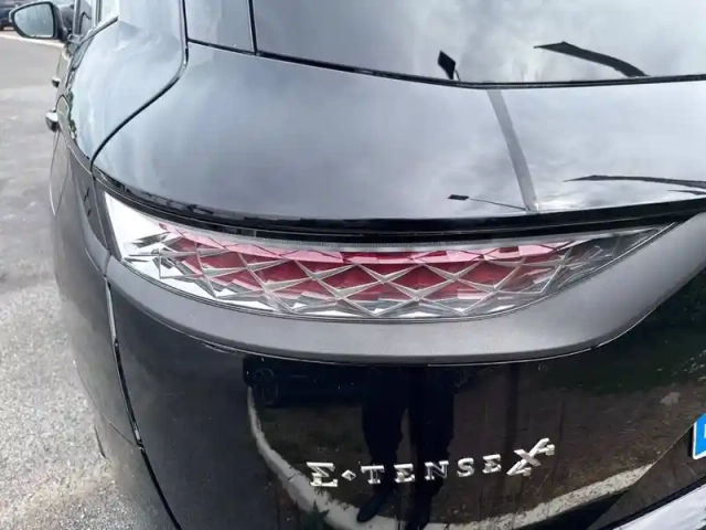 Ds Ds 7 ds7 crossback hybride e-tense 300 eat8 4x4 — photo 17