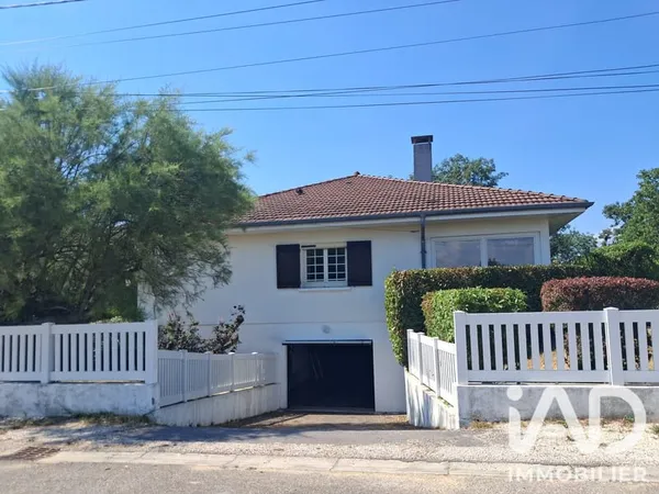 Maison 8 pièces 219 m²