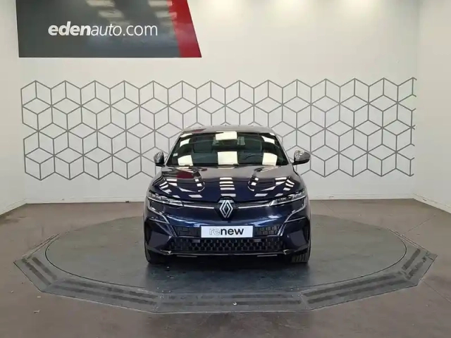 Renault Megane e-tech ev60 220 ch optimum charge — photo 8