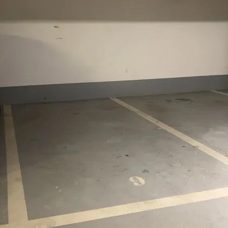 Stationnement Location Paris   145€