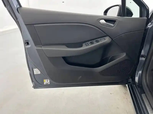 Renault Clio tce 90 - 21n — photo 11