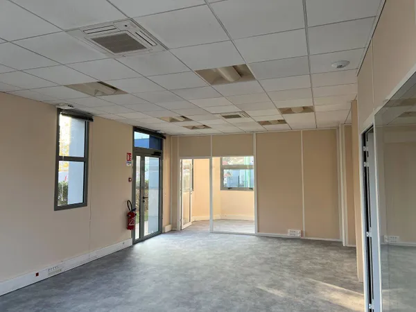 Bureaux 494 m²