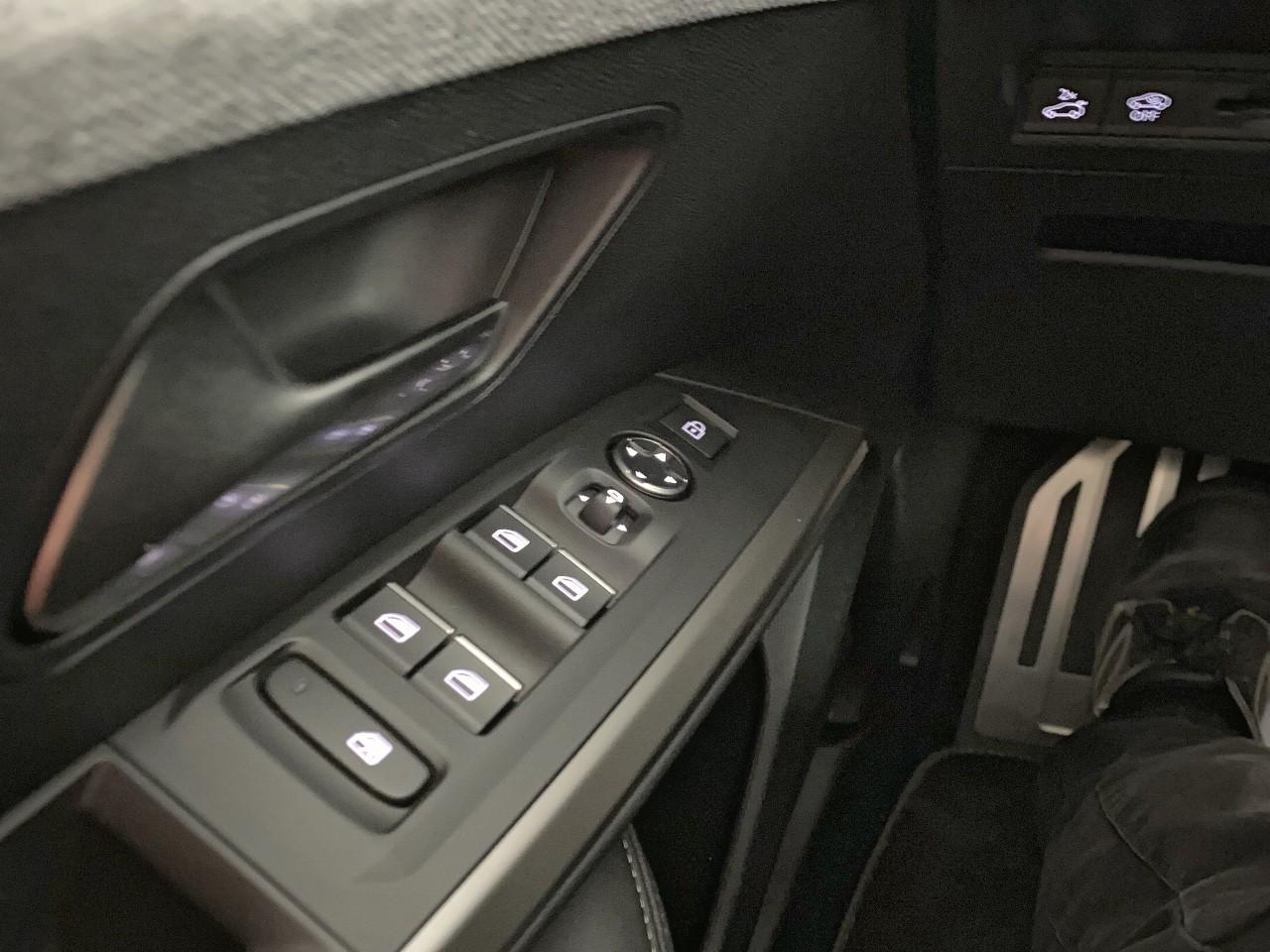 Peugeot 3008 electrique 210 ch 73 kwh gt — photo 20