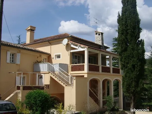 Maison 320 M2