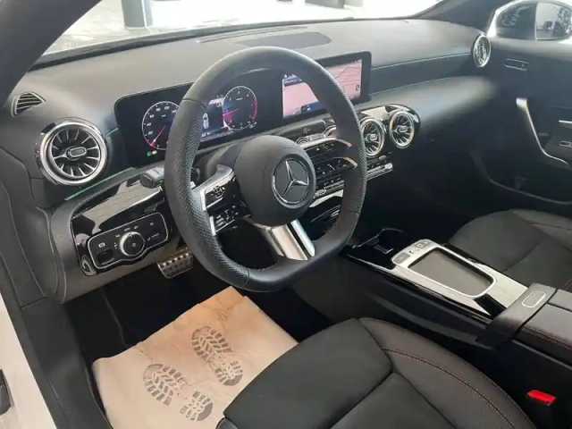 Mercedes Classe A 200 d amg line — photo 21