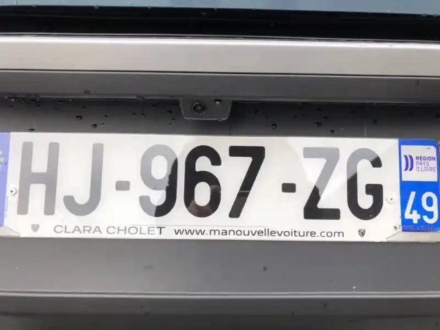 Peugeot 3008 hybrid 145 e-dcs6 — photo 20
