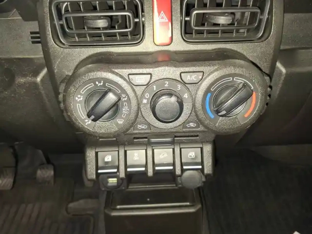 Suzuki Jimny 1.5 vvt 2 places — photo 24