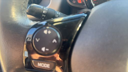 Toyota Aygo 1.0 VVT-i 69 - X-Play – 2015 – 92256 km – Essence – Boîte Manuelle — photo 6