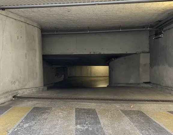 Garage et parking Vente Levallois-Perret 12m² 25000€