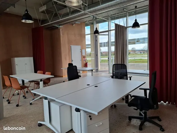 Bureau clé en main 60 m² - Technopole Agen Garonne - Accès 24/7