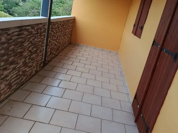 Maison à louer dans milieu calme et reposant