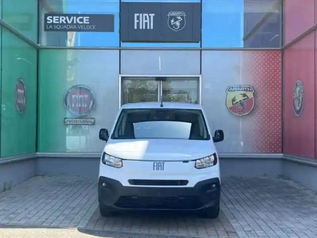 Fiat Doblo fg m diesel 130ch automatique pack premium connect — photo 2
