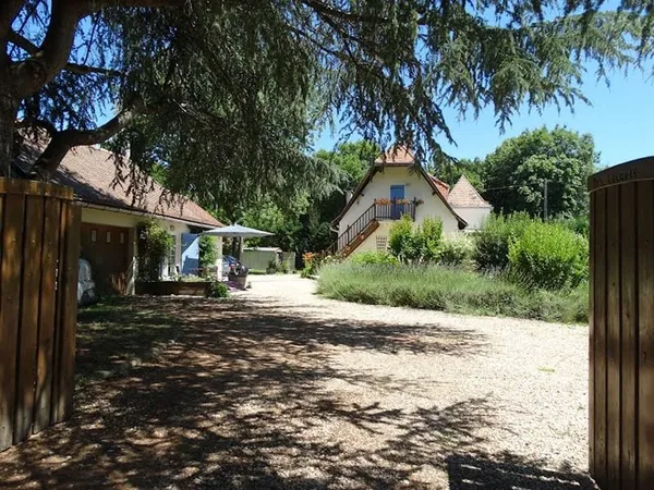 Maison 10 pièces 190 m²
