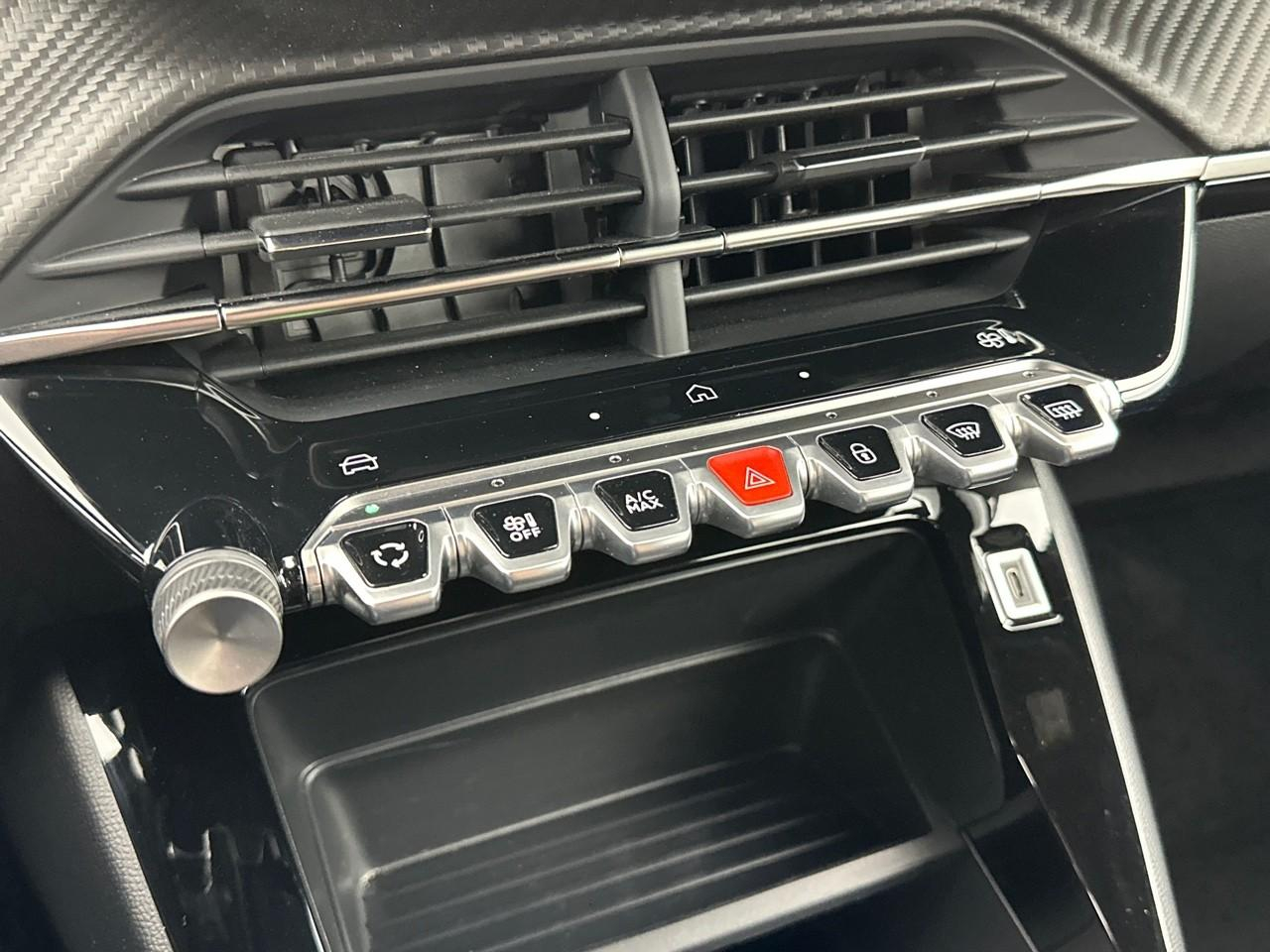 Peugeot 2008 100 s&s bvm6 style — photo 28