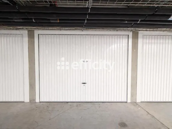 Parking 14 m²