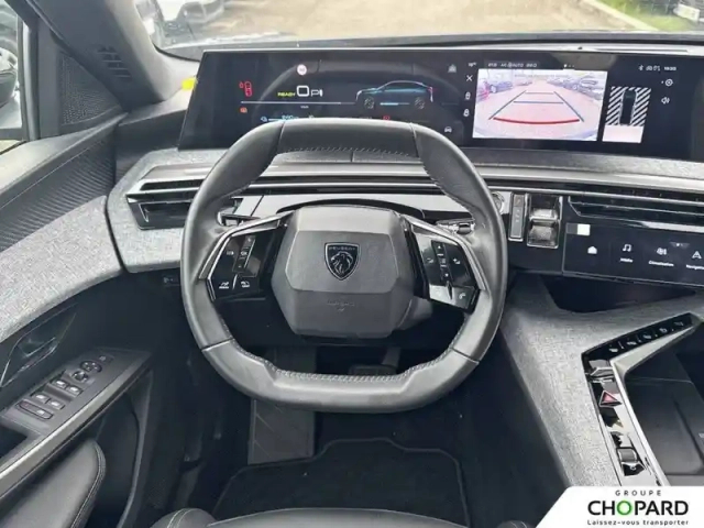 Peugeot 3008 electrique 73 kwh 210 ch — photo 92