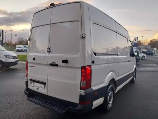 Volkswagen Crafter fg 35 l3h3 2.0 tdi 140ch business traction — photo 7