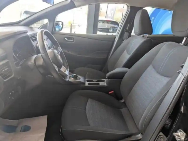 Nissan Leaf 150ch 40kwh acenta 22 — photo 3