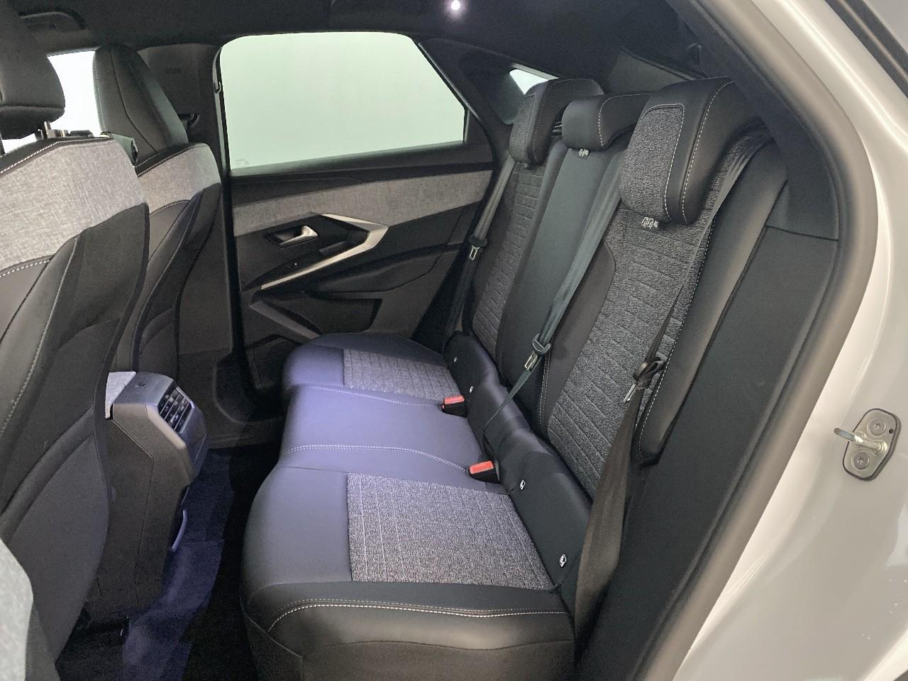 Peugeot 3008 hybrid 145 e-dcs6 allure — photo 10