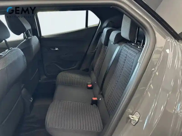 Peugeot 2008 electrique 50 kwh 136 ch — photo 27
