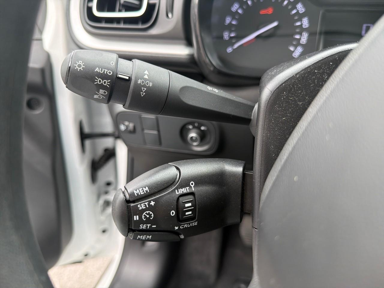 Citroën C3 1.2 puretech 83ch s&s shine — photo 14