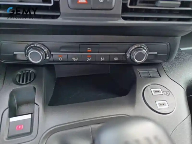 Peugeot Partner fourgon m 650 kg bluehdi 100 s&amp;s bvm6 — photo 23
