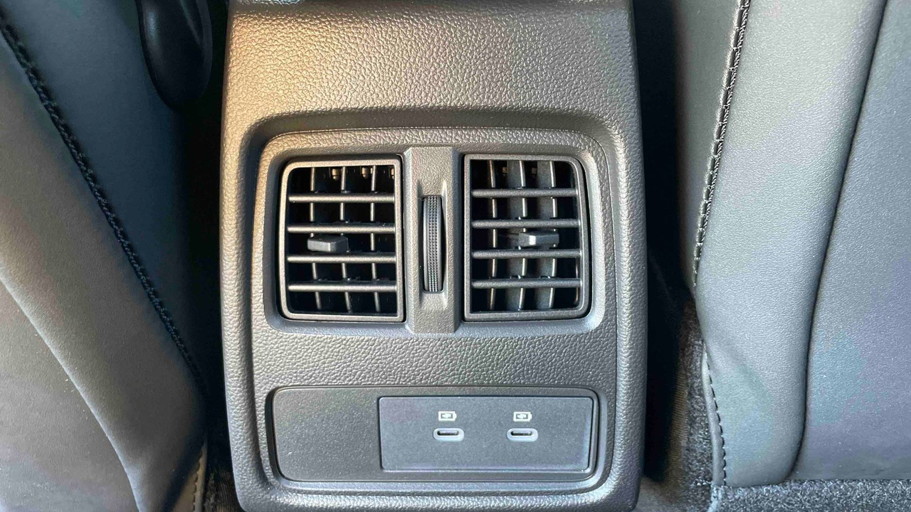 Renault Captur E-Tech full hybrid 160 ch — photo 23