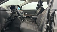 Dacia Sandero 1.0 TCe 90ch Stepway Confort -22 — photo 12