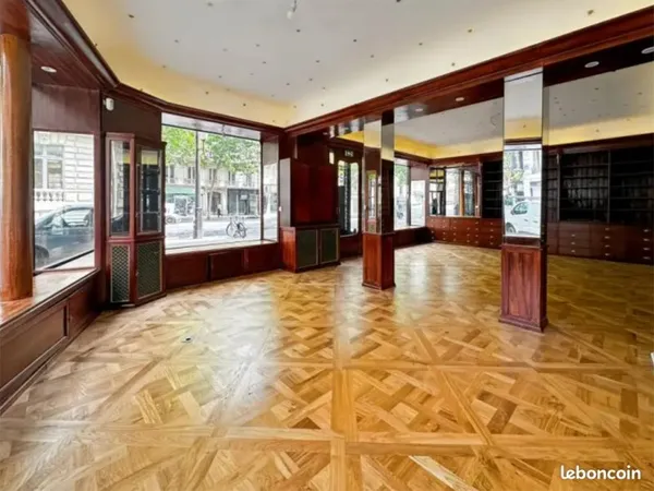 Boutique 119 m² PARIS