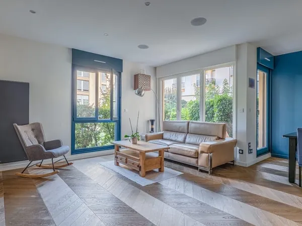 Appartement à vendre 4 pièces LYON 8EME ARRONDISSEMENT (69) Monplaisir-Lumière calme sur parc