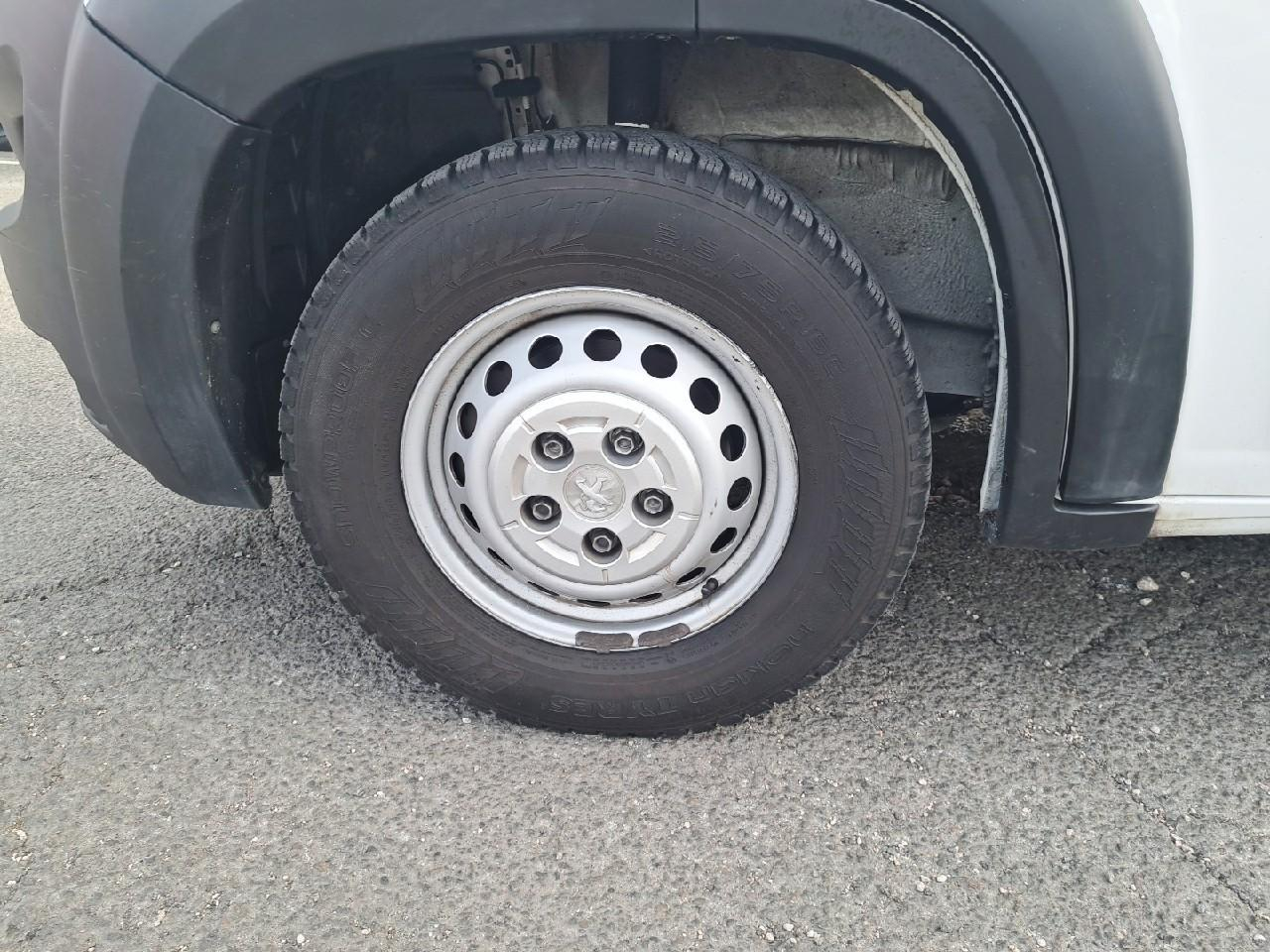 Peugeot Boxer tole 435 l4h2 bluehdi 140 s&s asphalt — photo 13