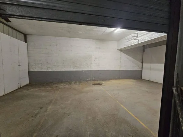 Parking 45 m²
