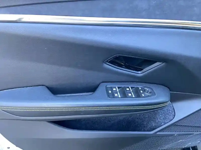 Renault Megane e-tech ev60 220 ch optimum charge — photo 11