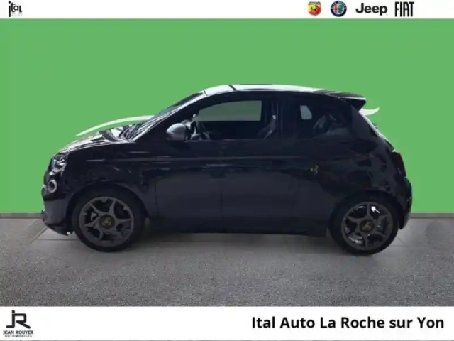Abarth 500 e 155ch 42kwh 4cv — photo 5