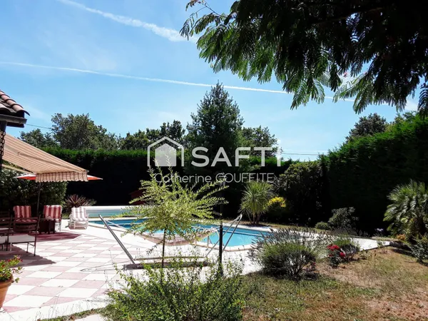 LA BREDE Maison 5 ch dont 1 suite , piscine , au calme...