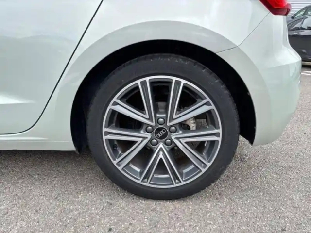 Audi A1 sportback 30 tfsi 110ch advanced s tronic 7 — photo 11