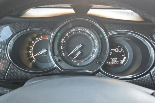 DS DS3 1.6 THP 155 - Chic – 2014 – 148667 km – Essence – Boîte Manuelle — photo 37