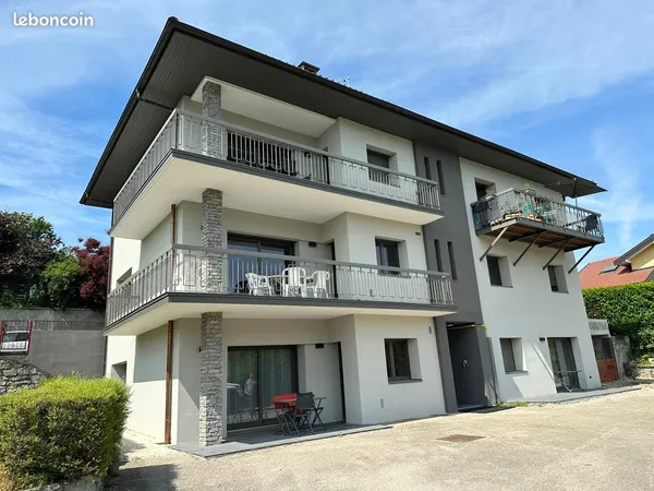 Beau t2 neuf meuble tout confort