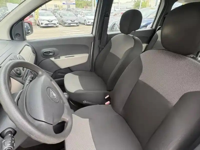 Dacia Lodgy 7 places silver line dci 110 e6 — photo 16