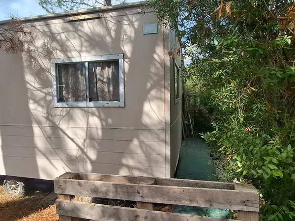 Petit mobilhome à l'année Lecci