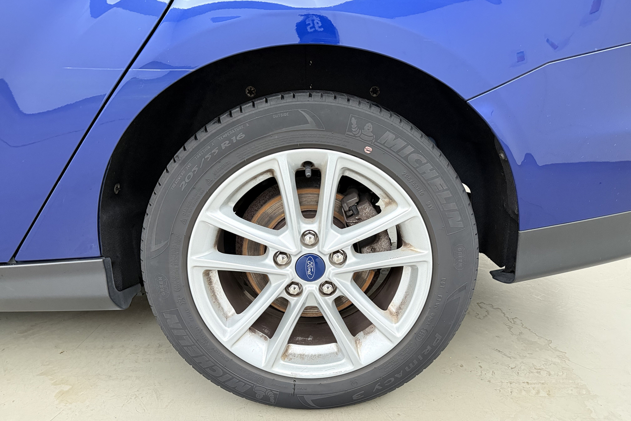 Ford Focus SW — photo 6