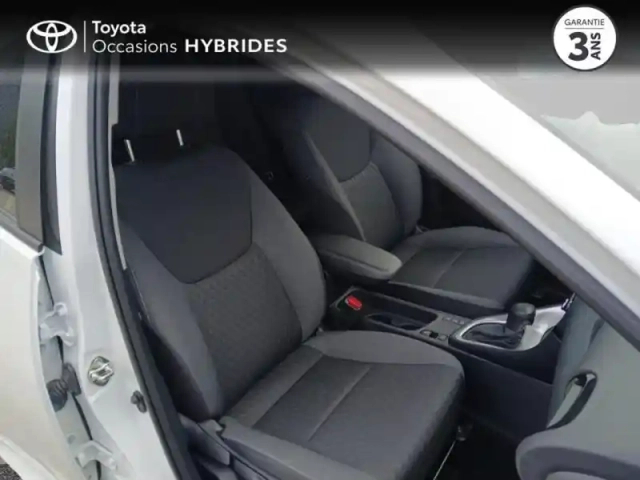 Toyota Yaris 116h design 5p my22 — photo 6