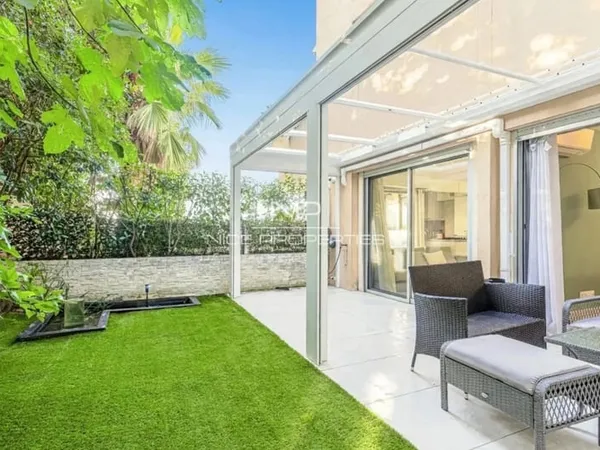 MONT-BORON superbe 2P avec jardin, terrasse et vue dégagée