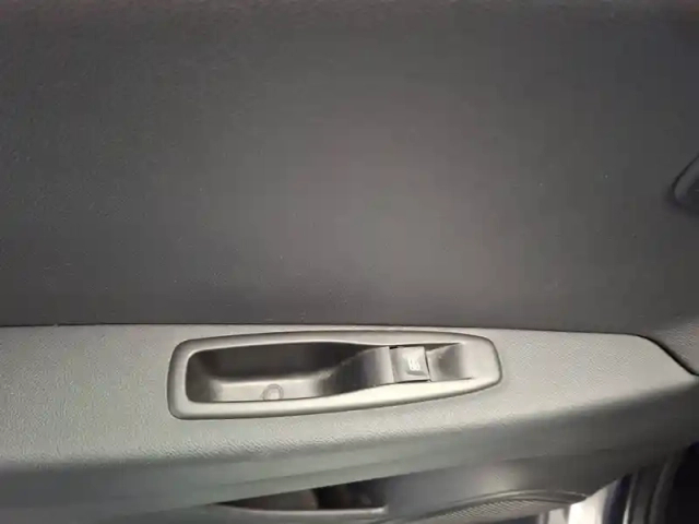 Renault Captur dci 90 energy edc — photo 27