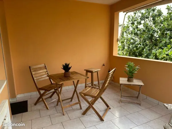 T2 meublé 69 m² - Jardin & vue panoramique - Rivière-Salée
