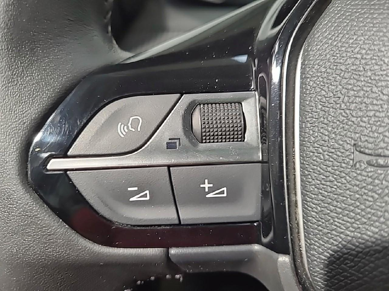 Peugeot 208 puretech 75 s&s bvm5 active pack — photo 19