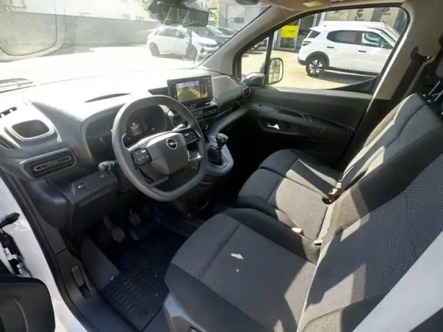 Opel Combo cargo m 650kg bluehdi 100ch s&amp;s pack premium connect — photo 25