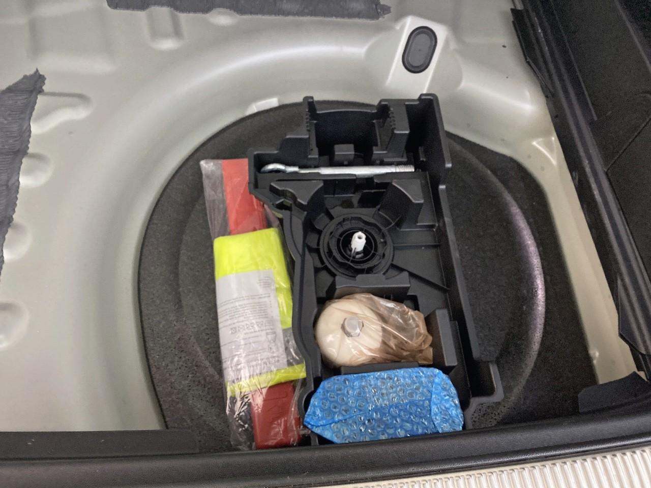 Ds Ds 7 crossback bluehdi 130 eat8 etoile — photo 16