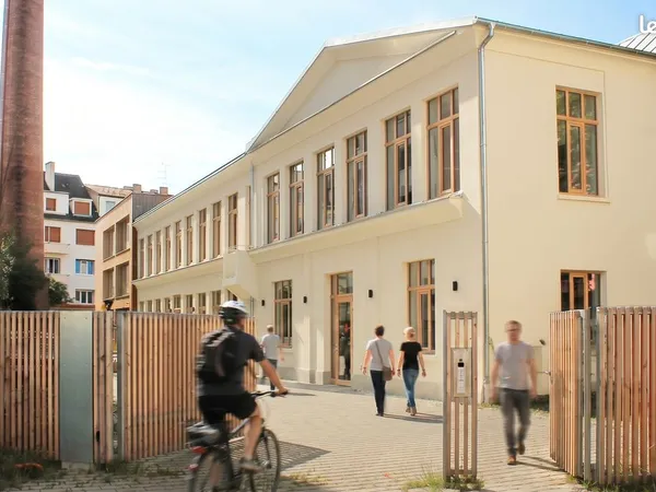 Bureaux à louer - Rénovés et lumineux - STRASBOURG NEUDORF