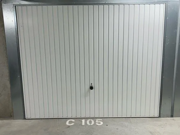 Garage fermé au sous sol de la résidence T'y Heol rue Narcejac à Pornic